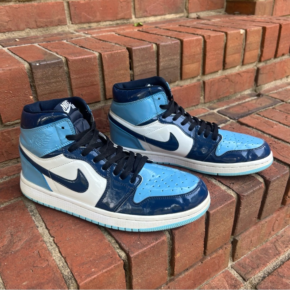 AIR JORDAN 1 Retro High Og 'Blue Chill' Womens size 10 Sneakers